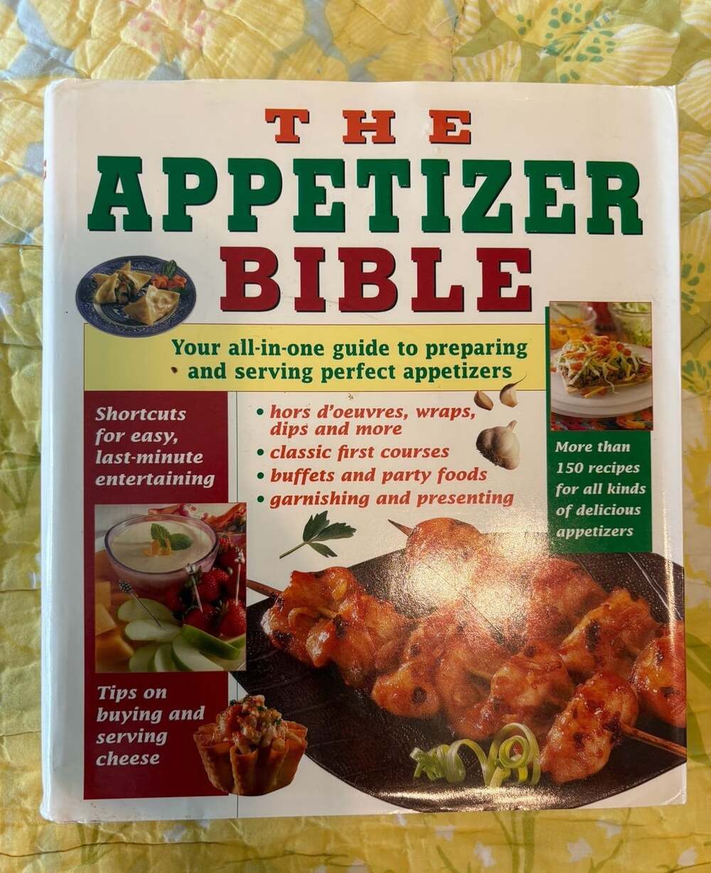 GUC The Appetizer Bible Cookbook by Publications International Ltd.